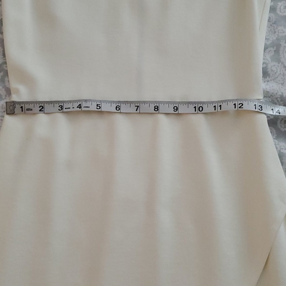 Dress - Picture 7 of 10